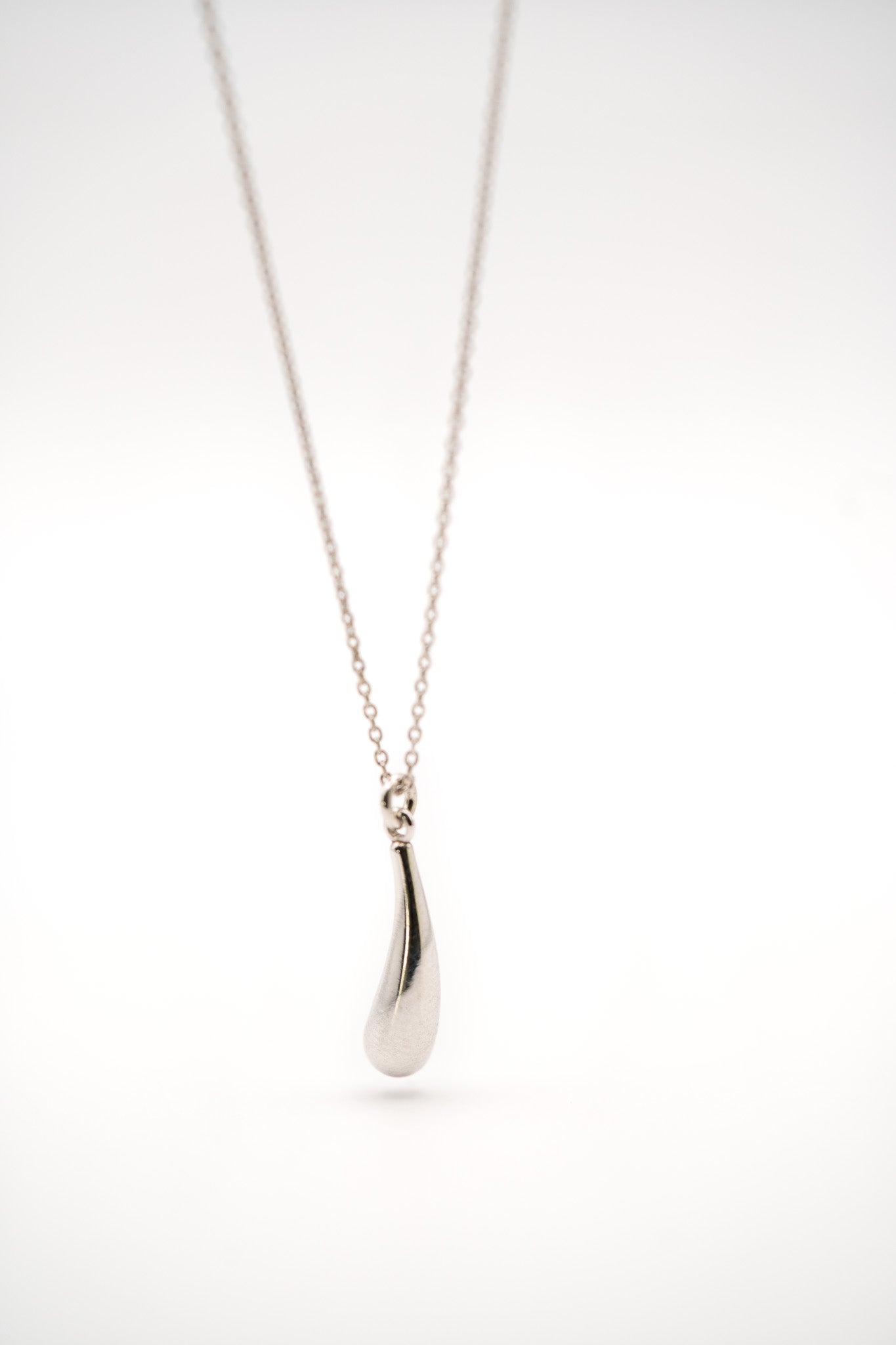 Elegant Sterling Silver Teardrop Pendant Necklace